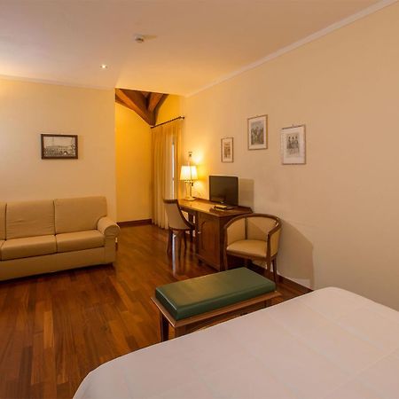 Hotel Conteverde Montecchio Emilia Extérieur photo