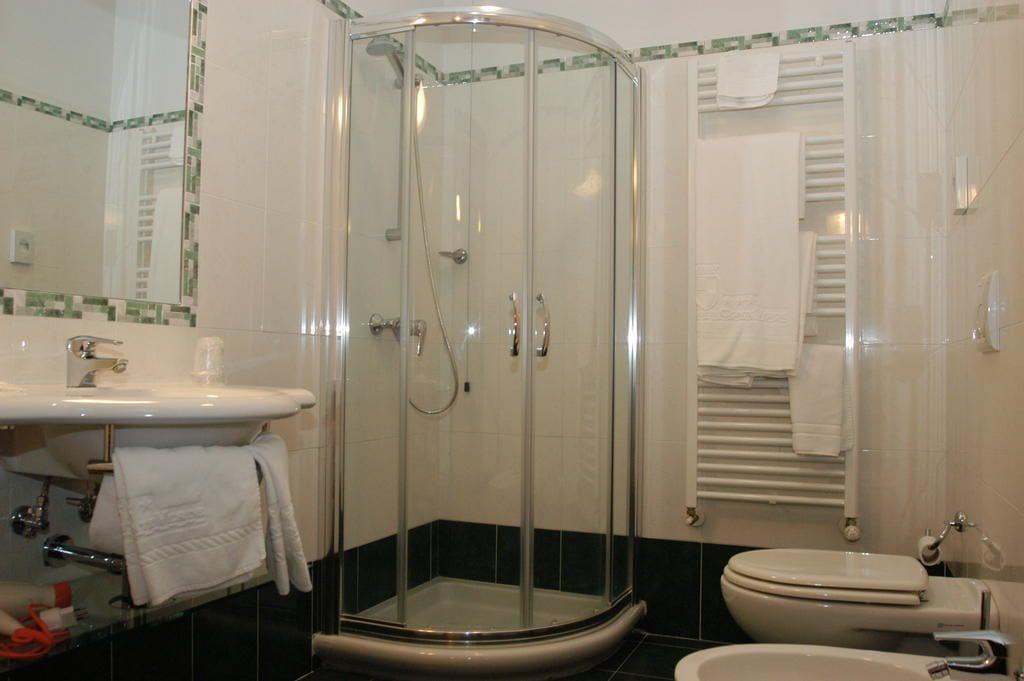 Hotel Conteverde Montecchio Emilia Extérieur photo