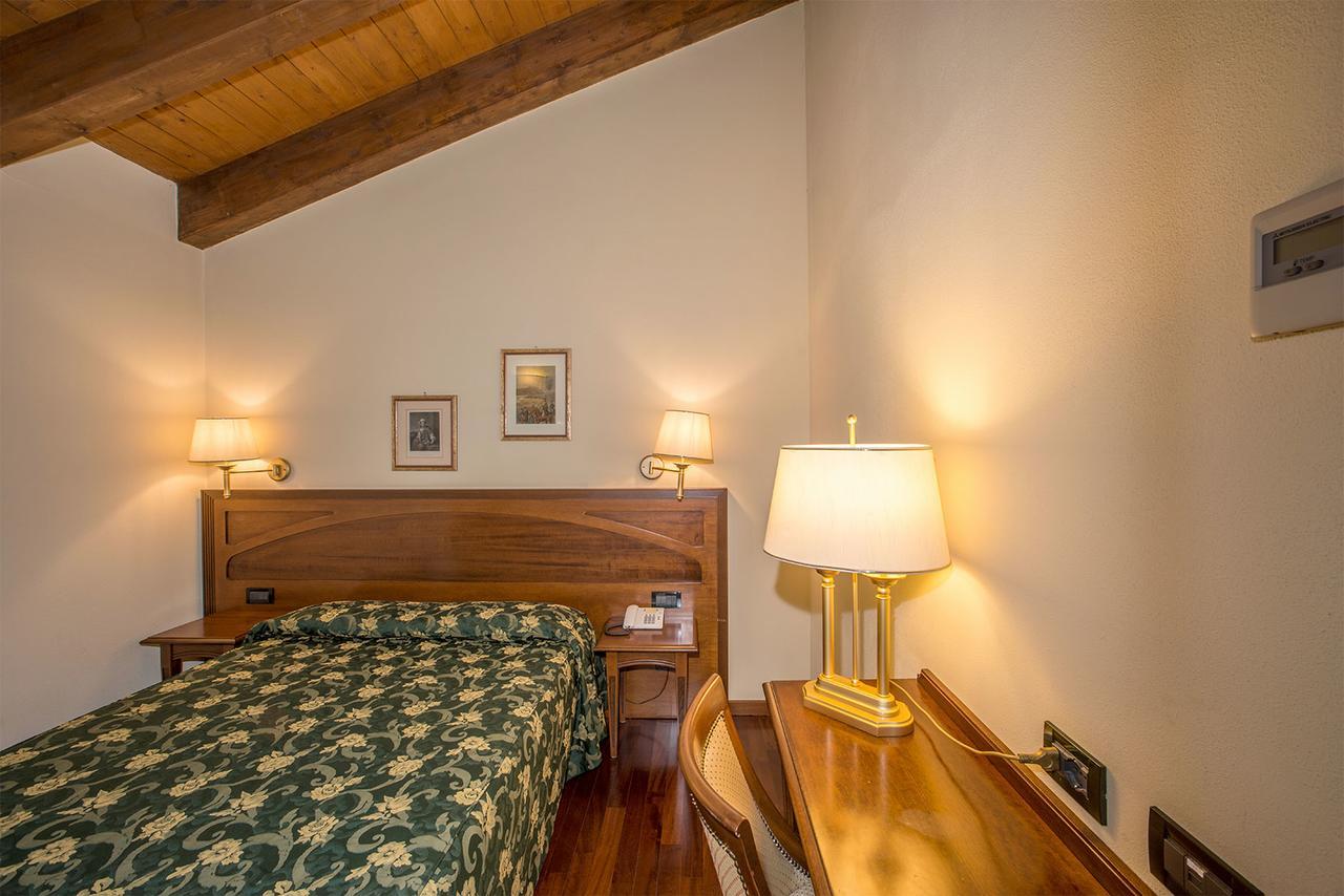 Hotel Conteverde Montecchio Emilia Extérieur photo
