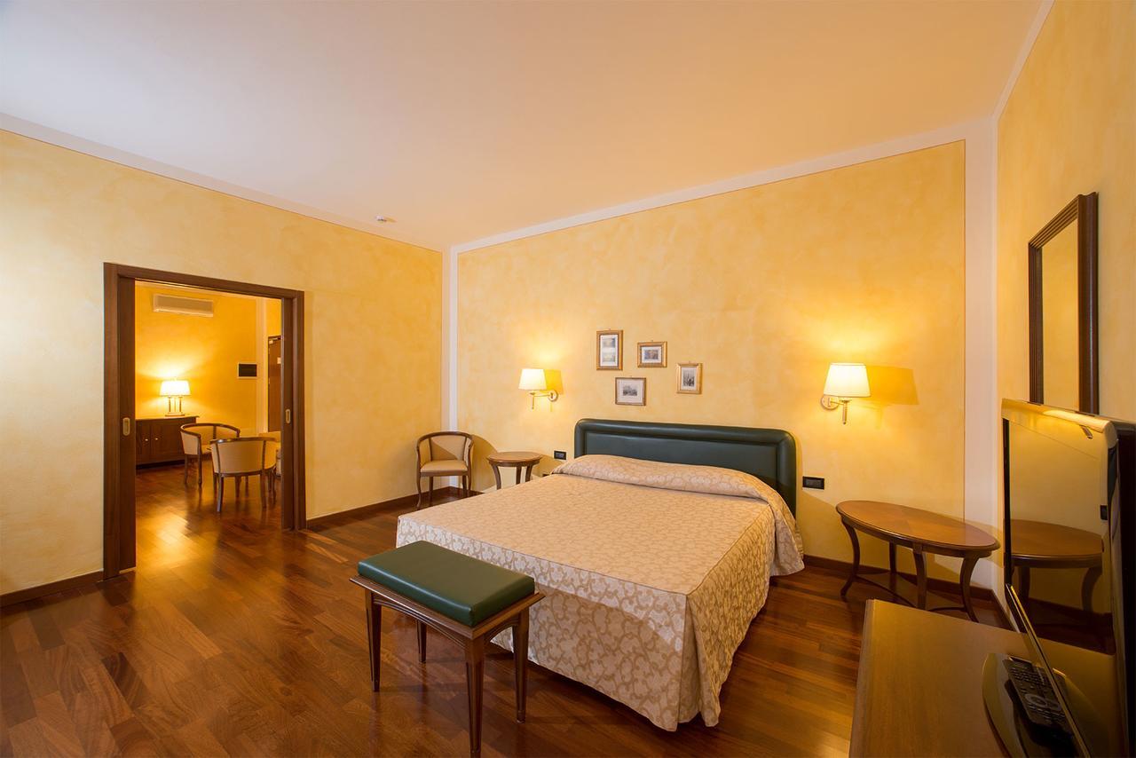 Hotel Conteverde Montecchio Emilia Extérieur photo